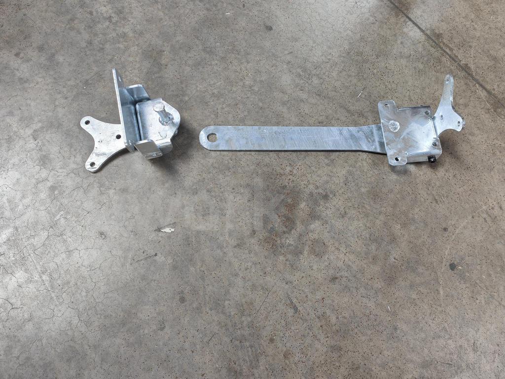 OPTION TM15 / TM18 / TM30 : Ensemble attelage pour conteneurs roulants 4 roues