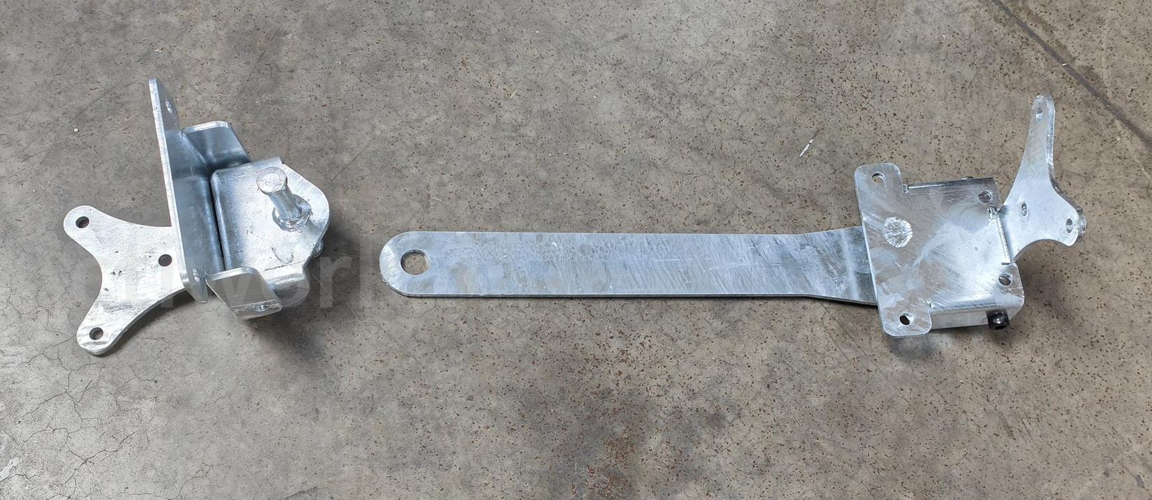 OPTION TM15 / TM18 / TM30 : Ensemble attelage pour conteneurs roulants 4 roues